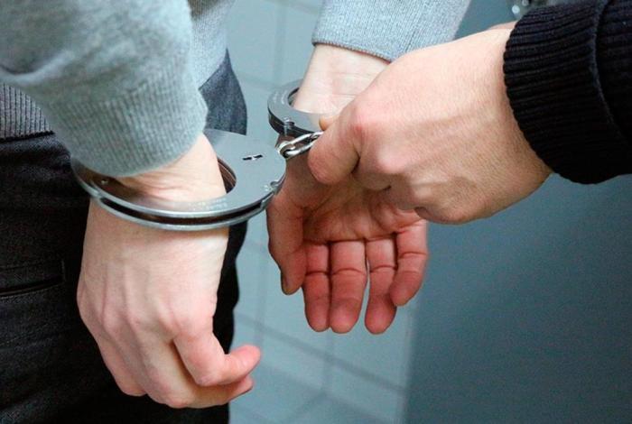 Raúl Z 4busó de su hijastra y sólo le dan 8 años de cárcel