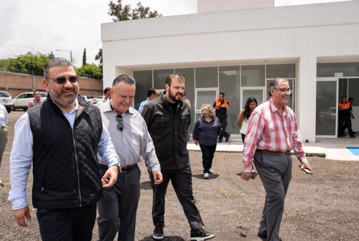 Raúl Zepeda entrega edificio para dignificar labor de elementos de Protección Civil