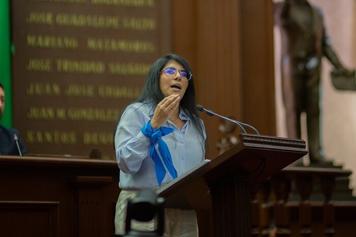 Reafirma Vanhe Caratachea compromiso con la defensa de las mujeres y la vida