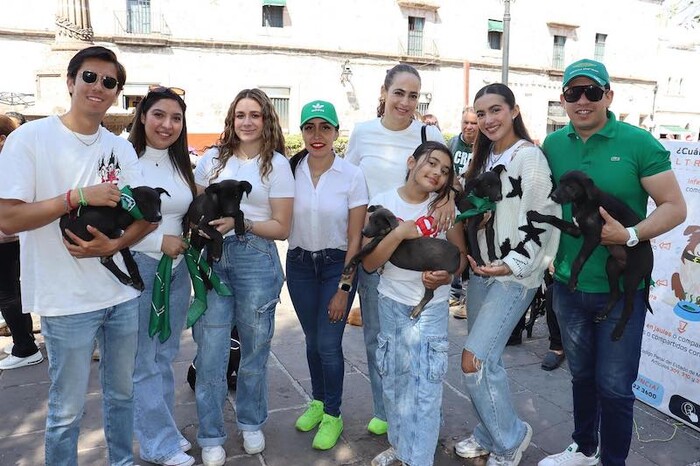 Realiza Sandra Ruiz la Feria de Adopción “EncontranDOGares”