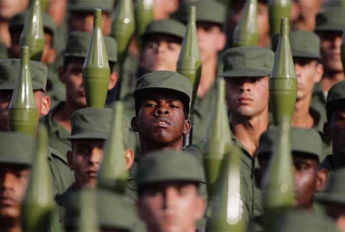 Rechazan llamar “escuelas militarizadas” a planteles privados; “no tienen nada que ver con el Ejército”