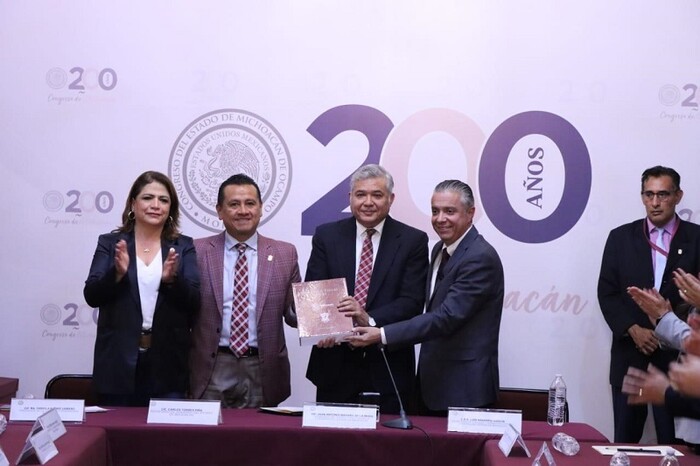 Recibe Congreso del Estado Paquete Económico de Michoacán para 2025