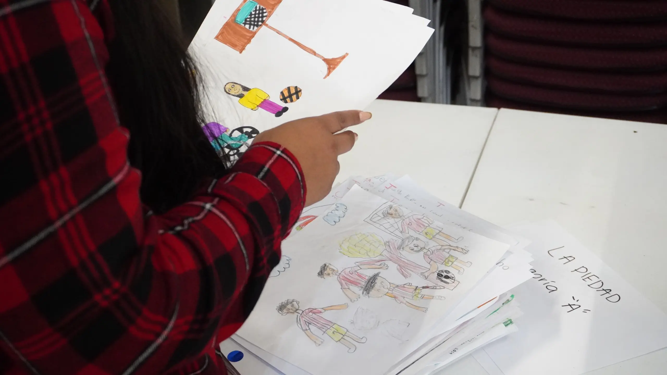 Recibe la CEDH un total de 8 mil 523 dibujos de niñas y niños de todo el Estado para participar en el concurso Ilumina tus derechos