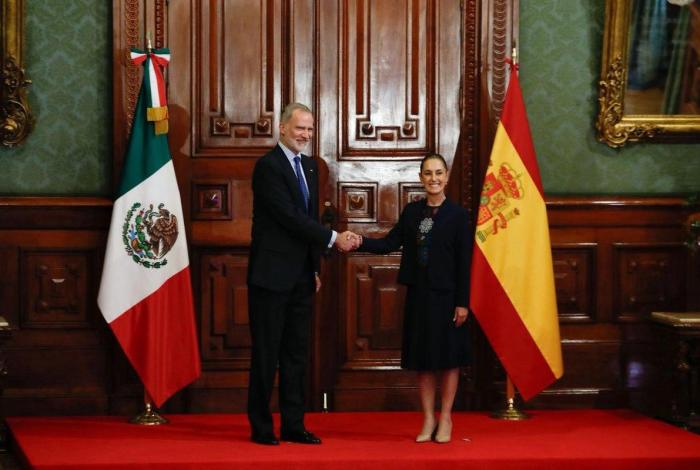 Recibe Sheinbaum al Rey Felipe en Palacio Nacional