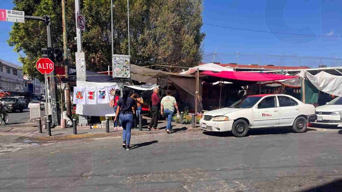 Reclamo de espacios en Mercado Independencia