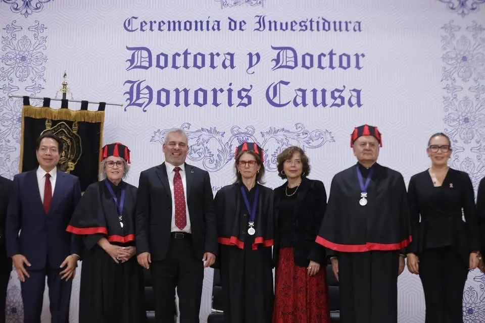 Reconoce Bedolla aportación de galardonados con doctorado honoris causa por la UMSNH