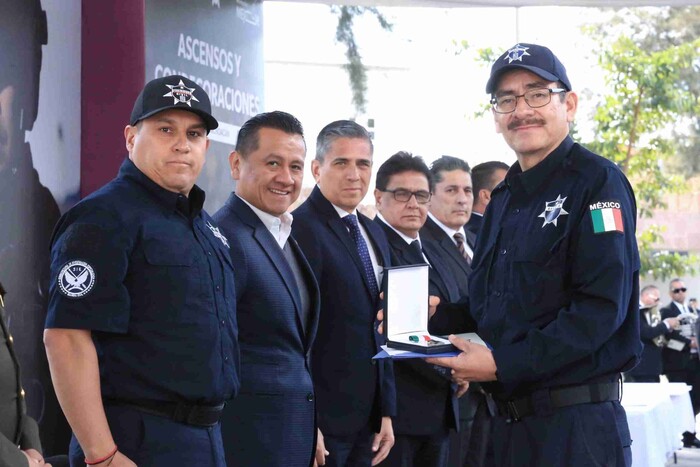 Reconoce SSP a gentes de la Guardia Civil por su valor, perseverancia y mérito