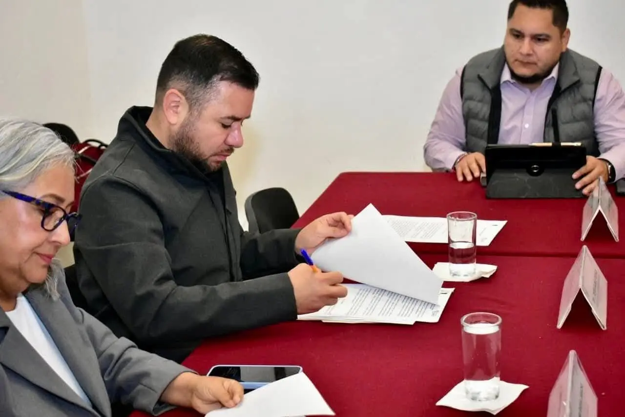 Reforma constitucional para frenar deudas a largo plazo, cuidará el dinero público de todas y todos los michoacanos: Reyes Galindo