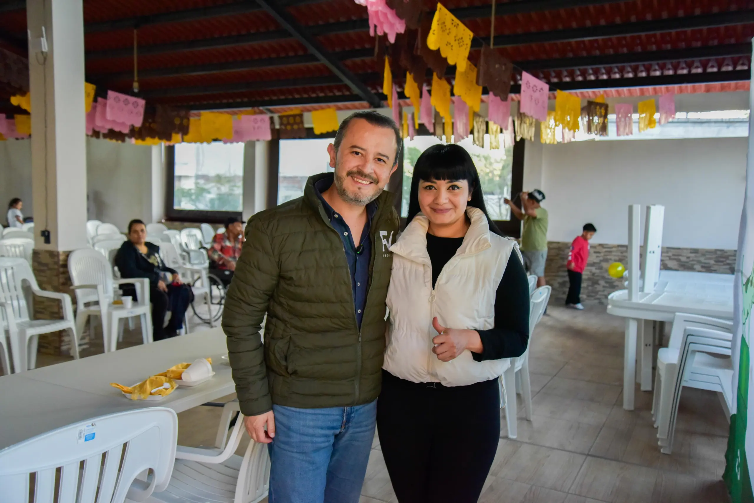 Refrenda Fausto Vallejo Mora su compromiso con vecinos de Atapaneo