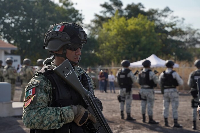 Refuerzan seguridad en Apatzingán con inauguración de Cuartel Militar