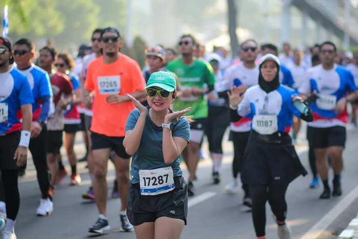 Regresa a Zamora la carrera “Holy Run Neón”