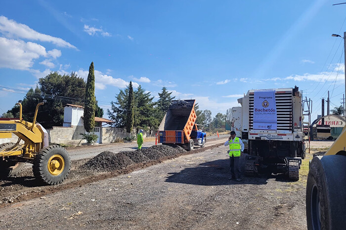 Reparan más de 70 mil baches en carreteras federales libres de peaje, reporta SICT