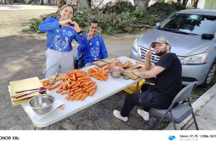 Repartirán 5 mil cenas navideñas y de año nuevo entre lomitos, michis, aves de corral y equinos