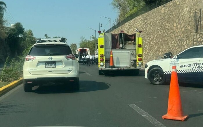 Reportan fuerte accidente en libramiento de Morelia