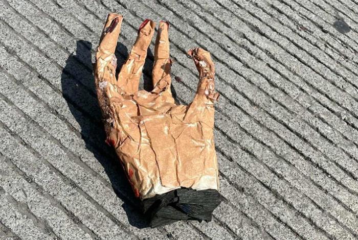 Reportan mano tirada en la calle en Villas del Pedregal; se moviliza la policía y comprueba que es falsa