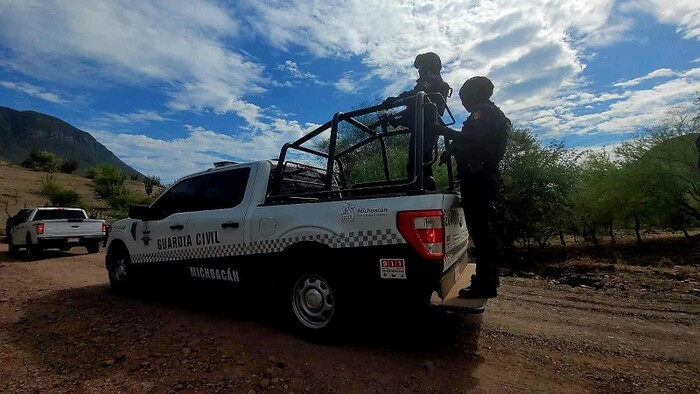 Reportan tiroteo entre dos células delincuenciales antagónicas en Apatzingán