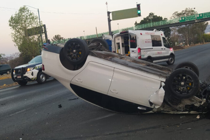 Reporte vial | Volcaduras, bloqueos y tráfico esta mañana de domingo