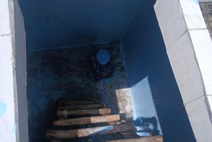 Rescatan a dos hombres que quedaron atrapados en cisterna, en Zitácuaro
