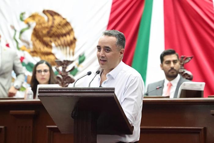 Respaldar el Plan B no es algo político, es por congruencia: Celis