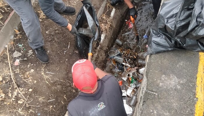 Retira Ayuntamiento toneladas de basura de calles y drenes