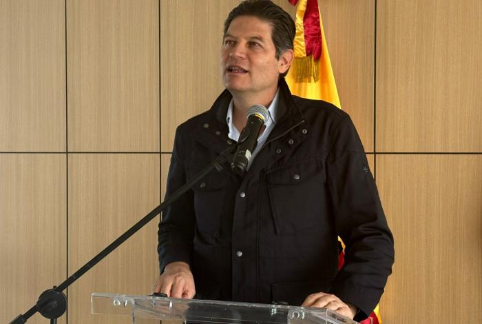 Ridícula: Alfonso Martínez revienta encuesta rumbo a 2027