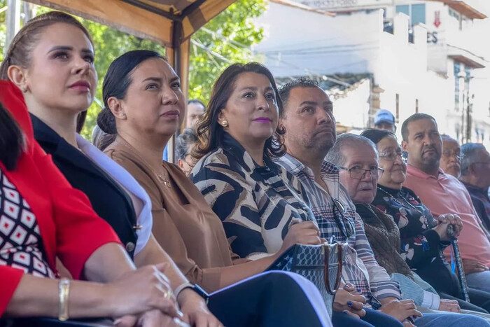 Rinden homenaje a María Villaseñor Romero de Fuentes en Quiroga