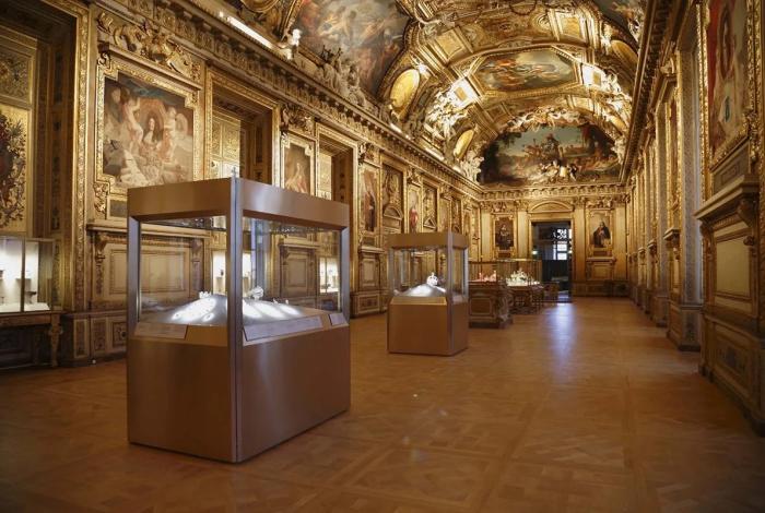 Robo en el Louvre: Sospechosos confiesan  pero joyas aún no aparecen