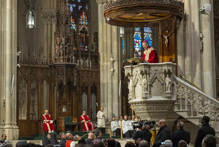 Ronald Hicks, nuevo arzobispo de Nueva York, llama a que la Iglesia defienda la dignidad humana