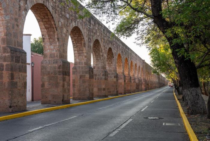 Sábado caluroso pero con mucho viento, en Michoacán