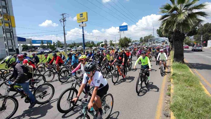 Salen a rodar más de 2 mil ciclistas en Morelia