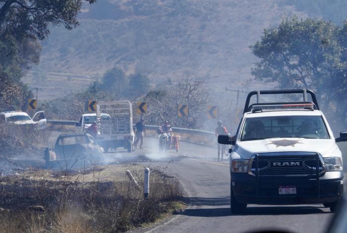 Se atrinchera Morelia: hay quemas en salida a Zitácuaro y Quiroga