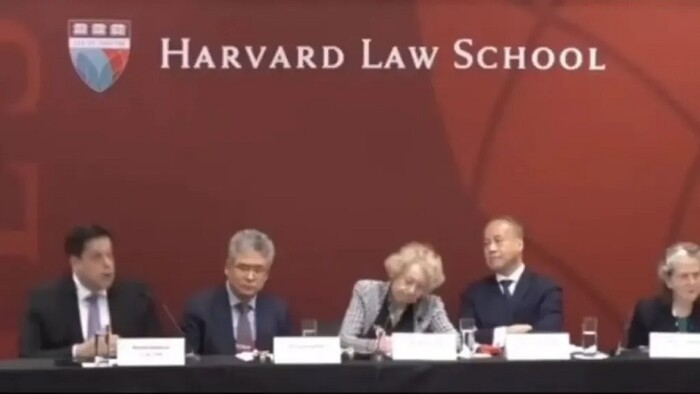 Se burlan en Harvard de la reforma judicial