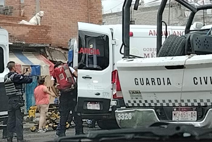 Se derrumba marquesina en la Pedregal y resultan lesionadas dos mujeres