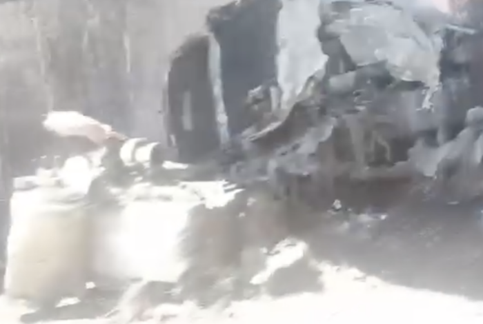 Se incendia camión de carga cerca de la caseta de Zinapécuaro