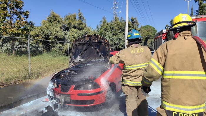 Se incendia compacto en Uruapan