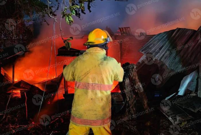 Se incendia domicilio en la Pénjamo, en Apatzingán