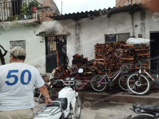 Se incendia panadería en Maravatío; vecinos le ganan a los bomberos