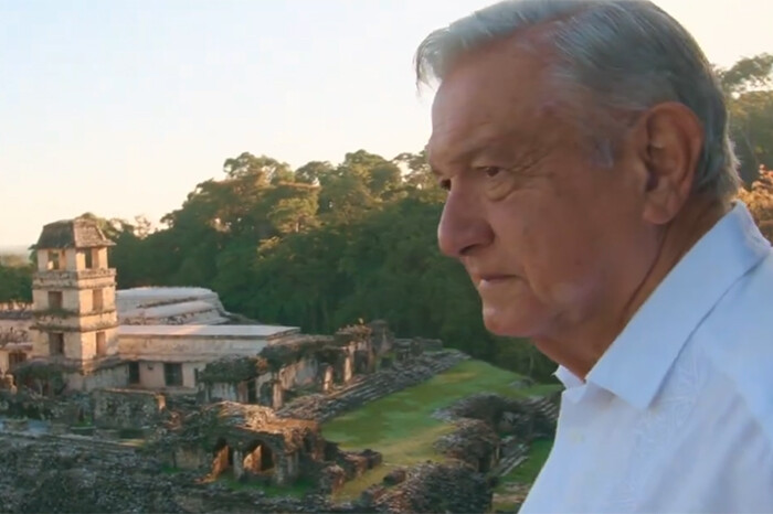 “Se los recomiendo”: AMLO promociona documental del Tren Maya, producido por Epigmenio Ibarra