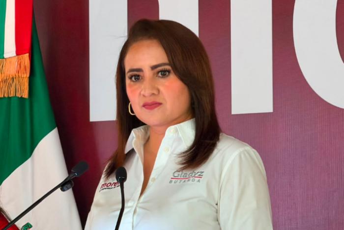 “Se preocupa más por ser influencer”: Butanda arremete contra Bautista Tafolla por visitar cárceles de El Salvador