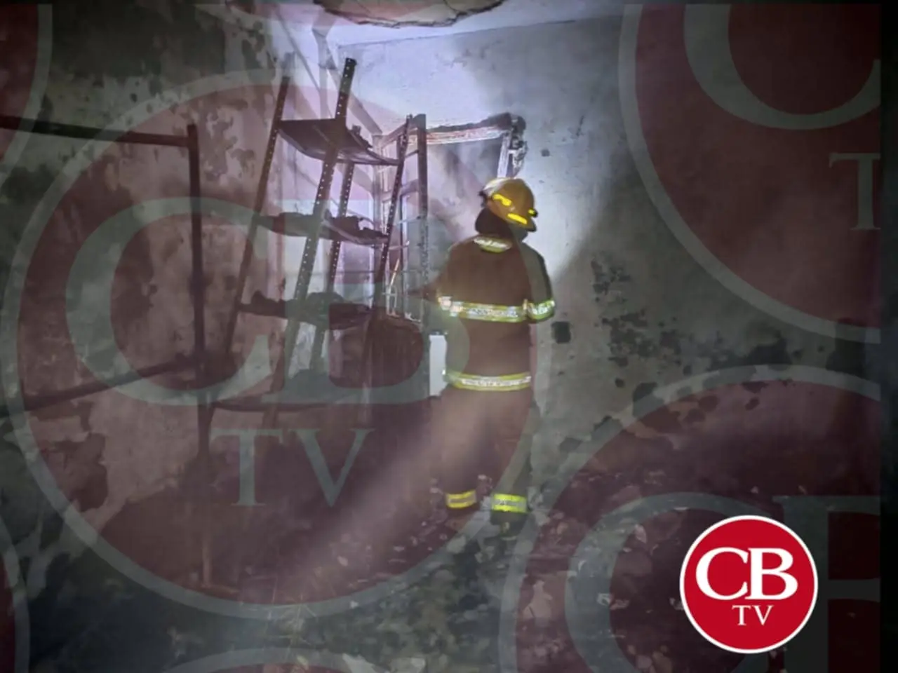 Se quema su casa y terminan en la calle