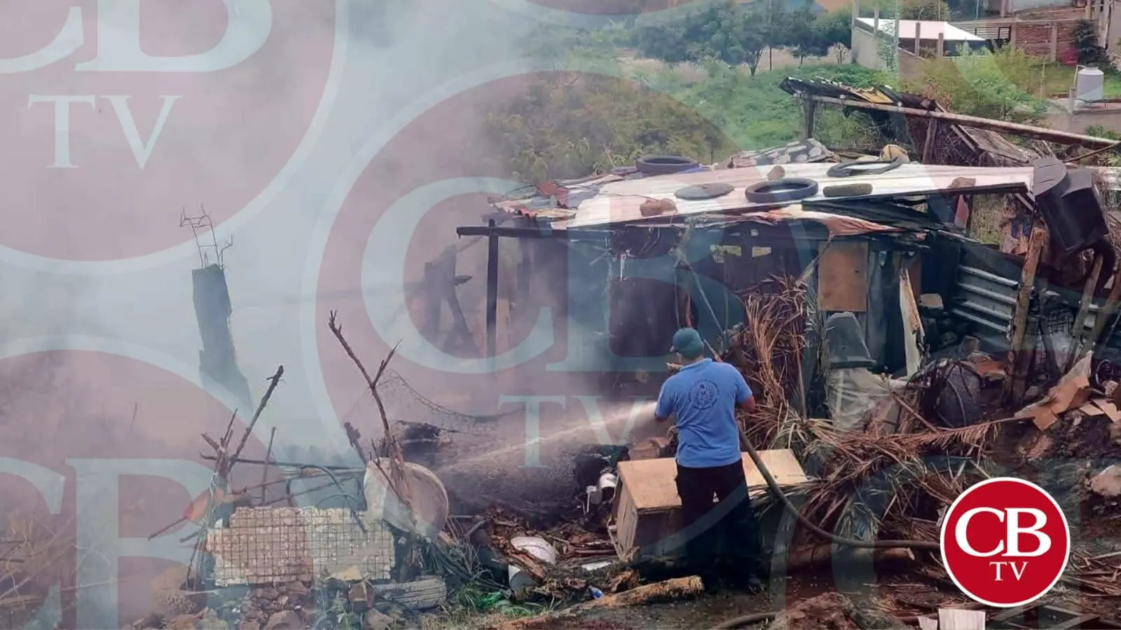 Se quema una vivienda en la colonia Bicentenario de Apatzingán