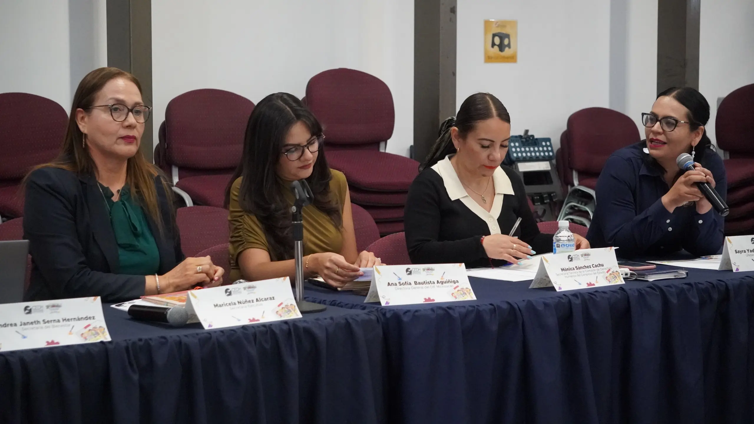 Se realizó la sesión de dictaminación del jurado calificador del Concurso “Ilumina tus Derechos”, convocado por la CEDH