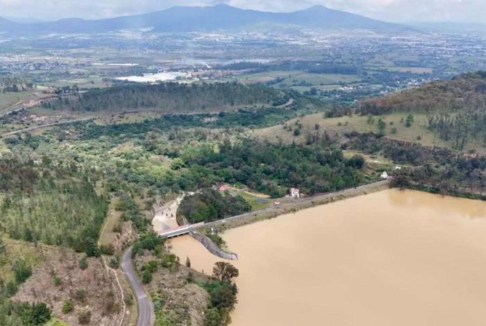 Se reanuda desfogue de presa de Cointzio; no hay riesgos para la población: Conagua