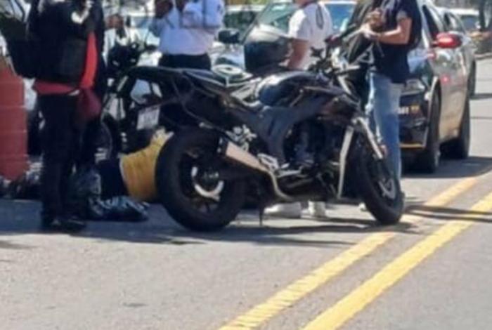 Se registra accidente de motocicleta en la Madero poniente, por el Niño Artillero, en Morelia