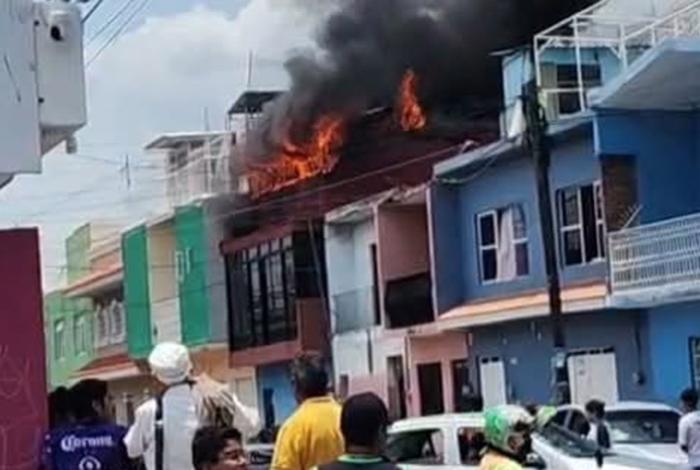 Se registra incendio de domicilio en la colonia Industrial, al norte de Morelia