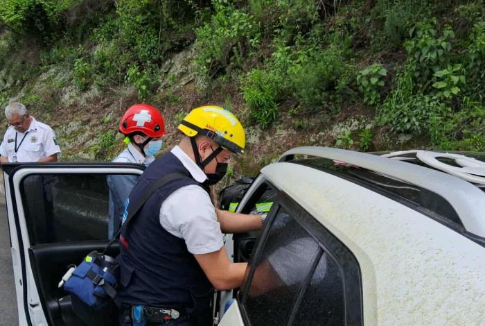 Se registran 2 accidentes vehiculares en distintos puntos de de Morelia; hay 2 heridos