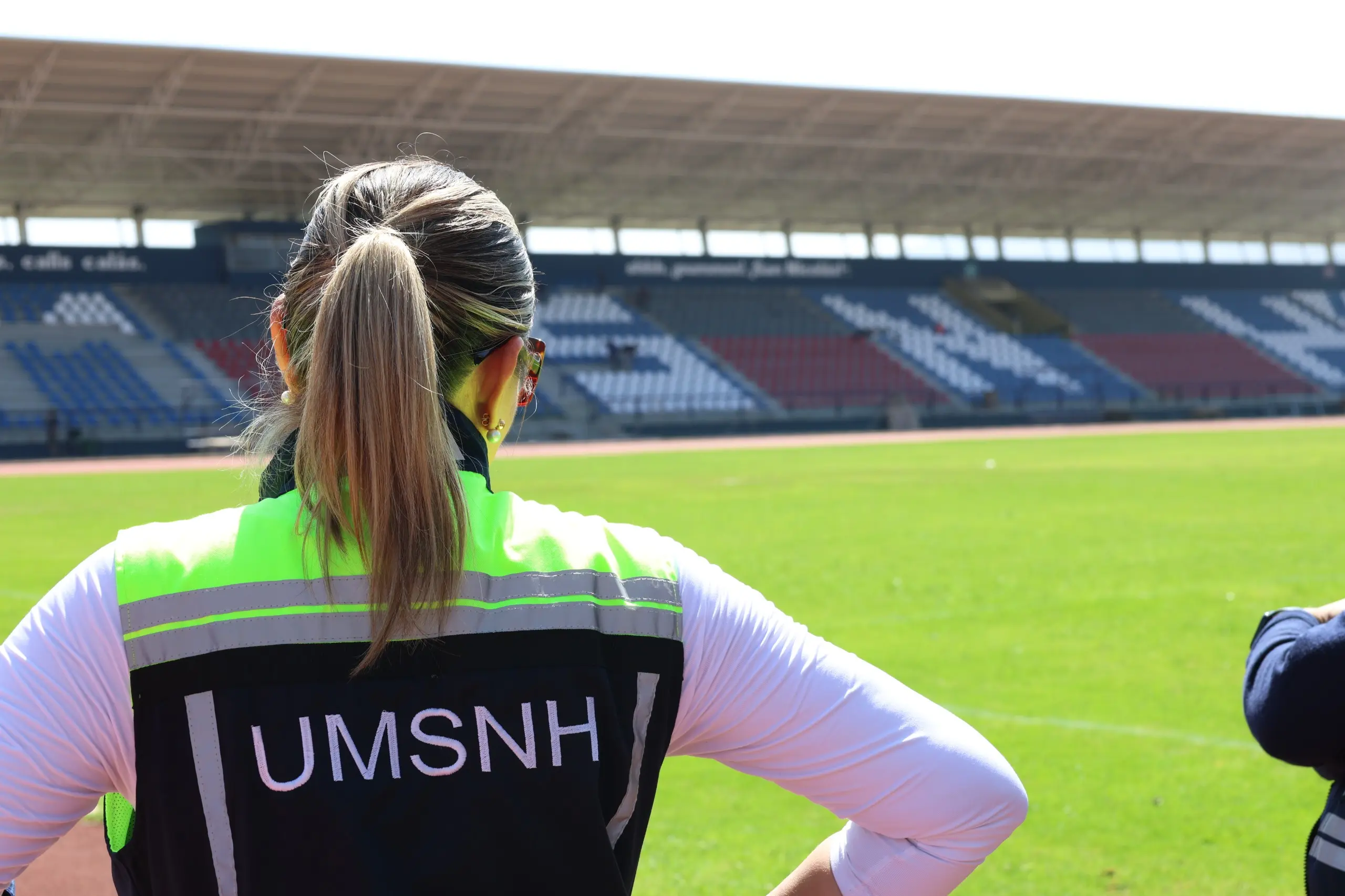 Se renueva el Estadio Universitario; Yarabí Ávila refuerza su compromiso con el deporte