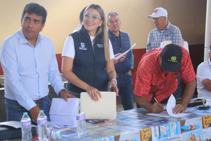 Sedum entrega visto bueno de Vialidad y Lotificación en Santiago Undameo