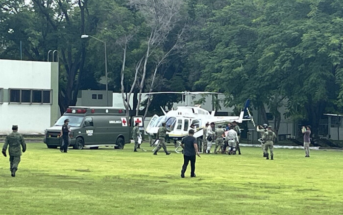 #Seguimiento #Video | Comisario regional y policías heridos en emboscada son trasladados a hospital en Charo