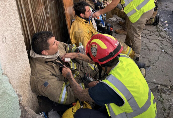 #Seguimiento #Video | Serían al menos 50 locales los dañados por incendio en el Mercado Tariácuri 